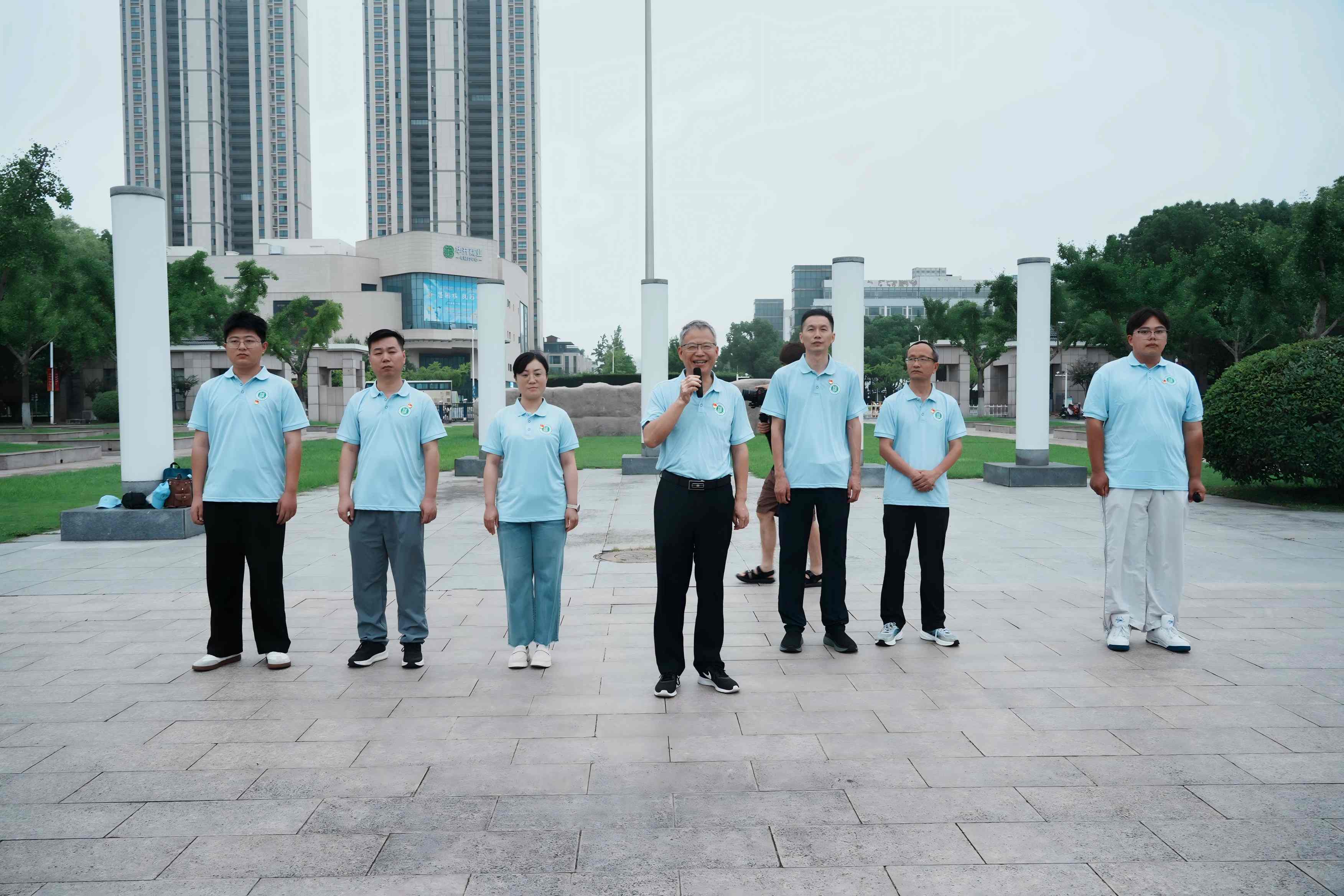 大图1.jpg 大图1.jpg